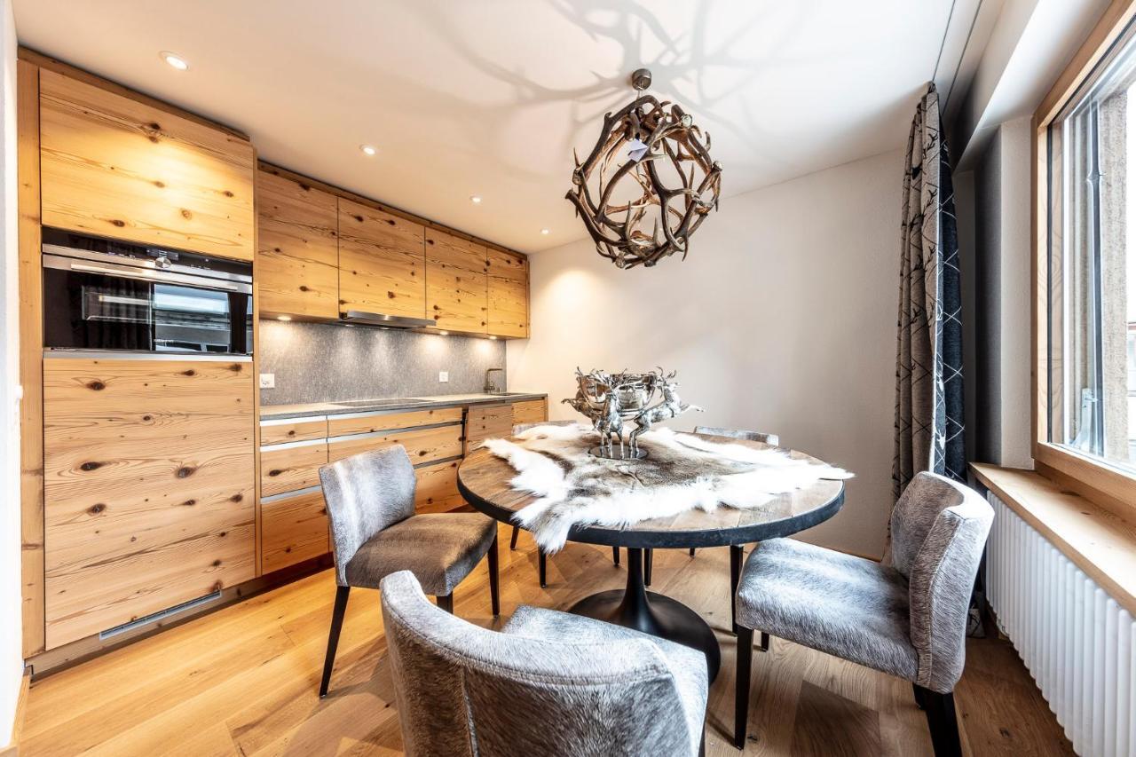 Unique Alpic Style Apartment In The Heart Of Davos Ngoại thất bức ảnh